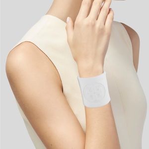 TORY BURCH Resin Logo Cuff Bracelet